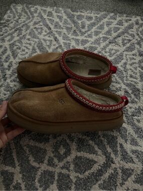 UGG Chestnut Suede Slip-On Slippers with Red Trim